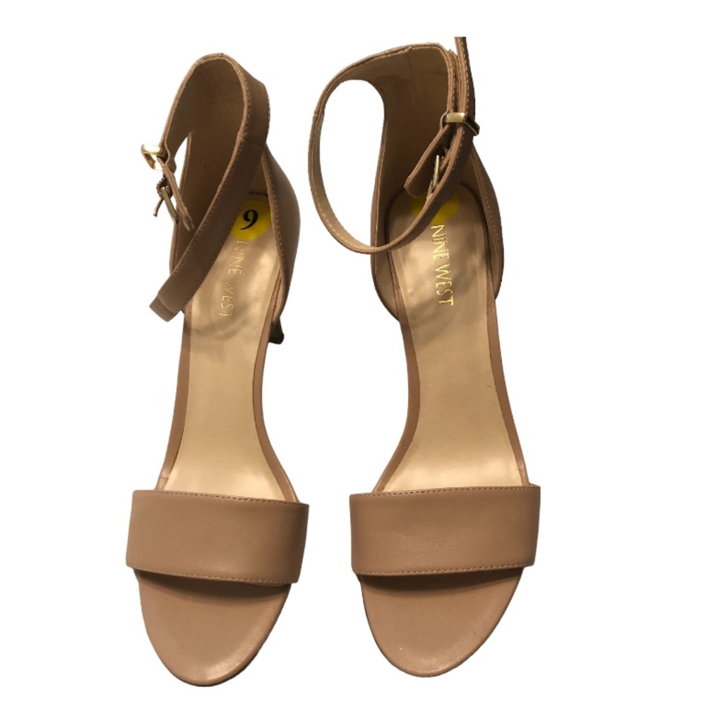 NineWest Open toe ankle strap Leather Sandal Pump - Like New
Nude Leather - Picture 2 of 5